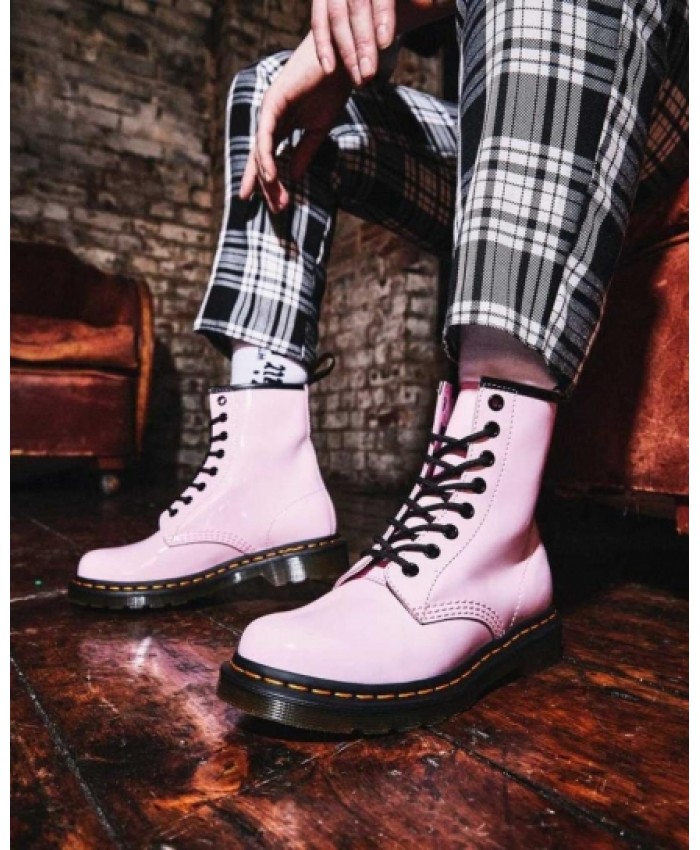 
            1460 Women Patent Leather Lace Up Boots PALE PINK        